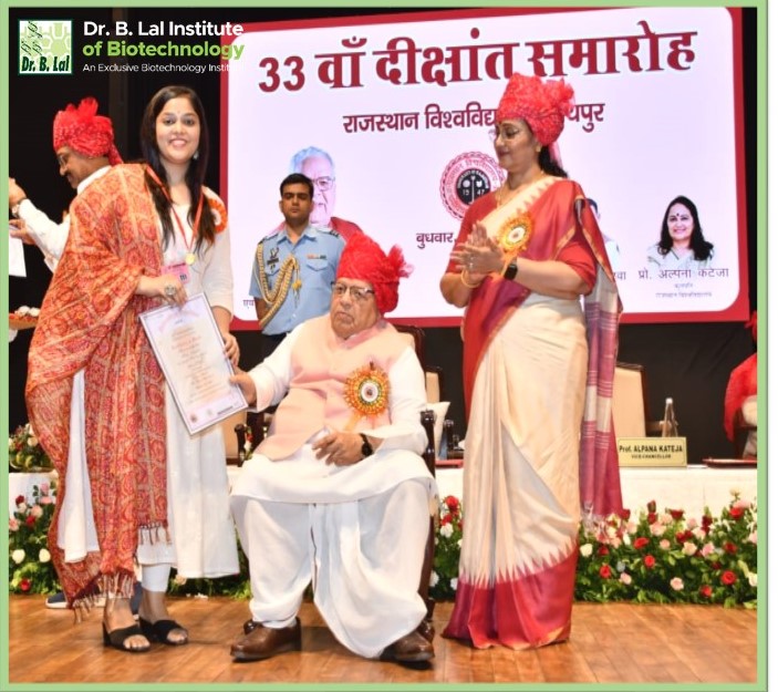 Krati Agarwal, Alumni M.Sc. Biotechnology 2020-2022, Awarded Gold Medal by University of Rajasthan