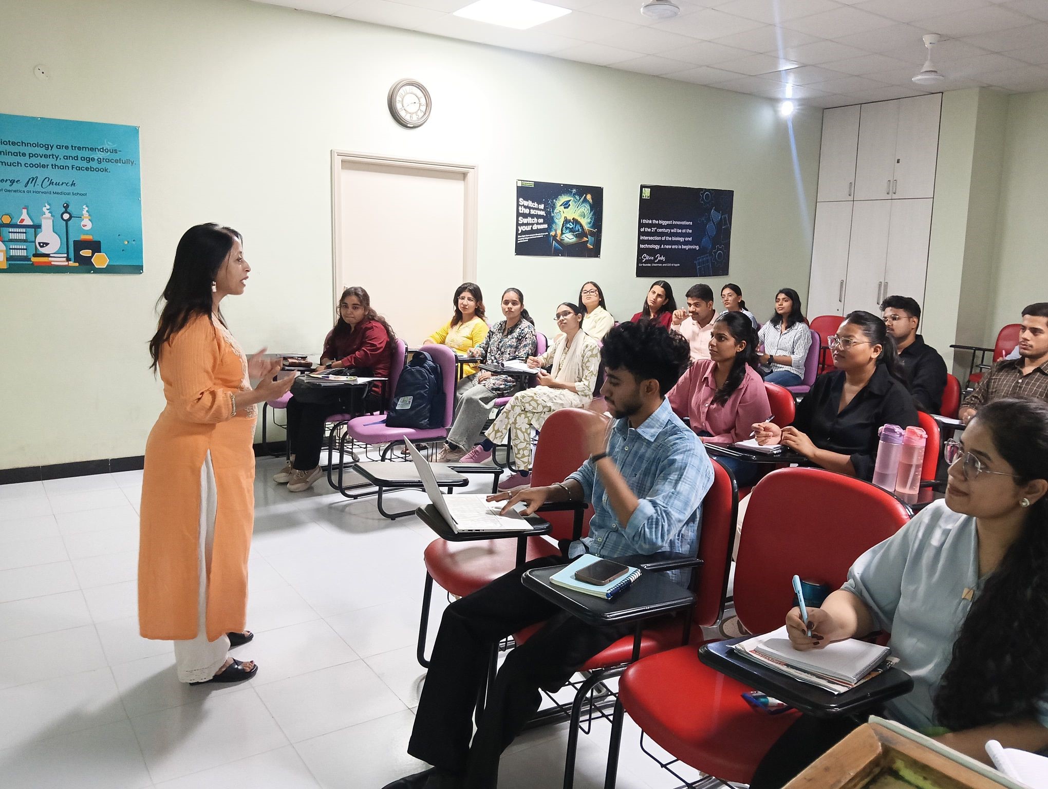 In the third episode of our Campus2Corporate series, we had an insightful session by Meeta Mathur, Career & Communication Coach, on the theme “Professional You.”