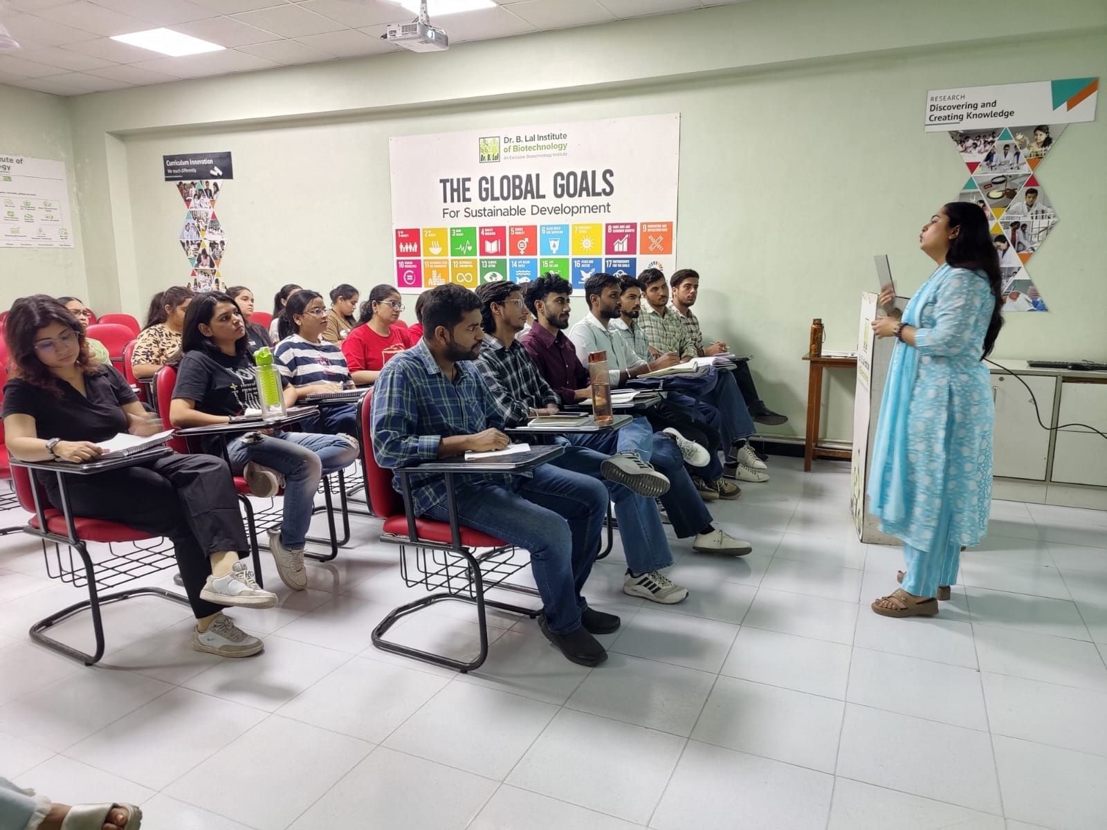 In the 11th Episode of Campus2Corporate, we were delighted to host a session on “AI Essentials: Understanding Basic AI Tools” led by Dr. Shalini Jain.