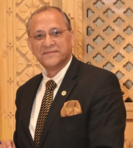Dr. Alok Dhawan