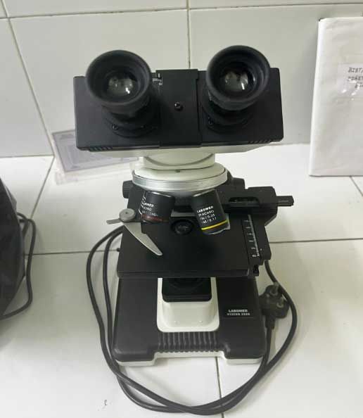 Binocular Microscope